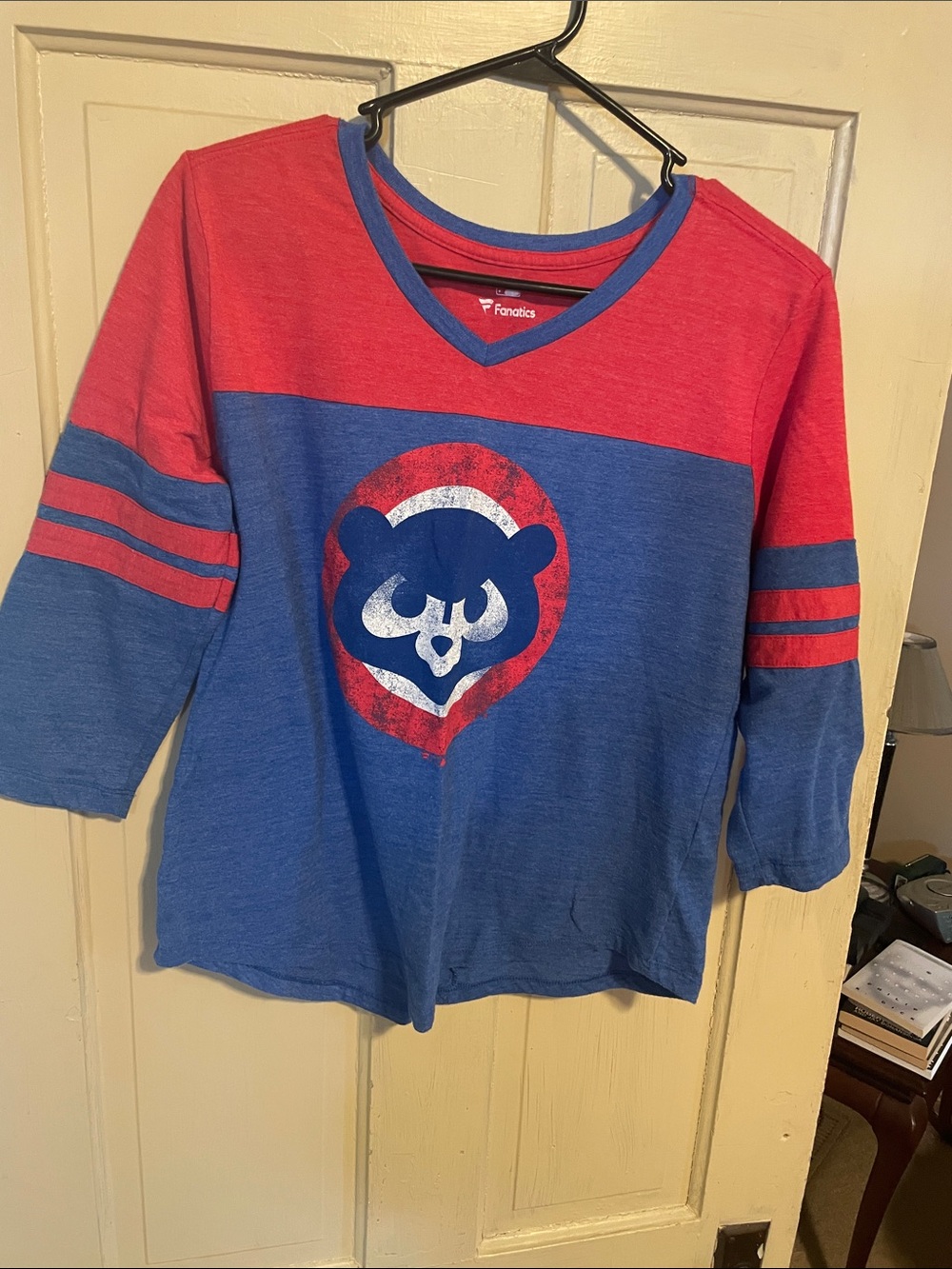 Fanatics Red & Blue Chicago Cubs women’s 3/4 Sleeve Tee